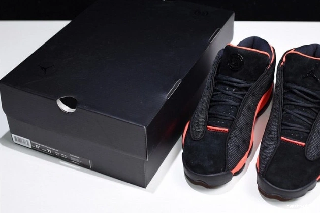 Air Low Jordan AT3102-006 x 13 Black Clot Infrared 0901